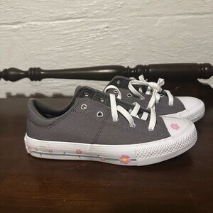 Converse Girls gray and Floral